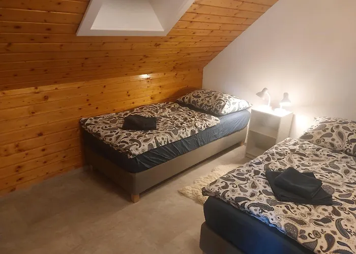 Alpenblick Hauser Apartman Reisach